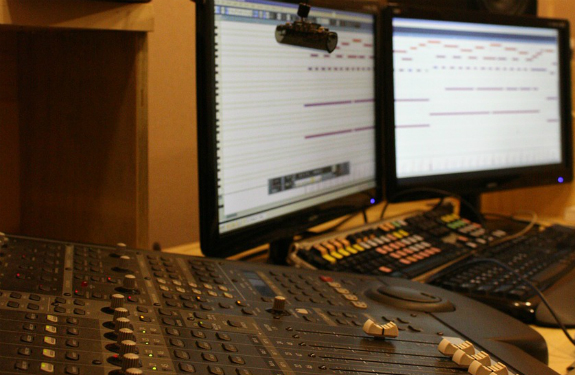レコーディングスタジオは音響に気を使おう